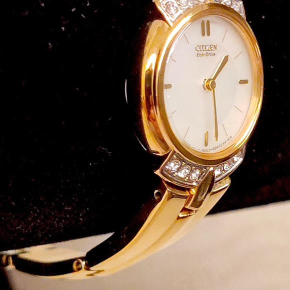 More Rare Near New Citizens Elegant Classic Ladies Eco Drive Gold Finish Dress W - Picture 11 of 13